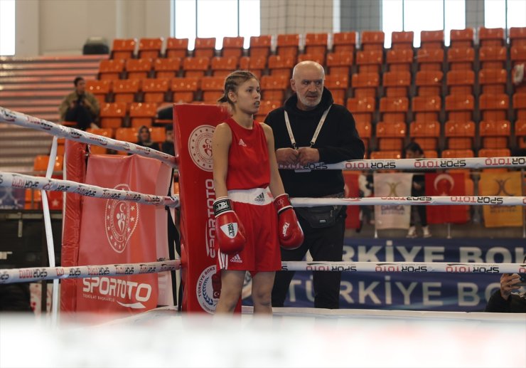 Büyük Kadınlar Türkiye Boks Şampiyonası, Kocaeli'de başladı