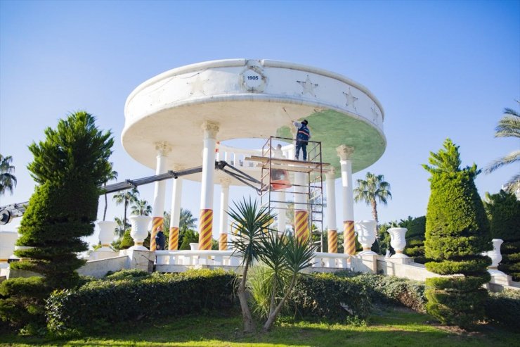 Mersin sahilindeki taraftar meydanları yenileniyor