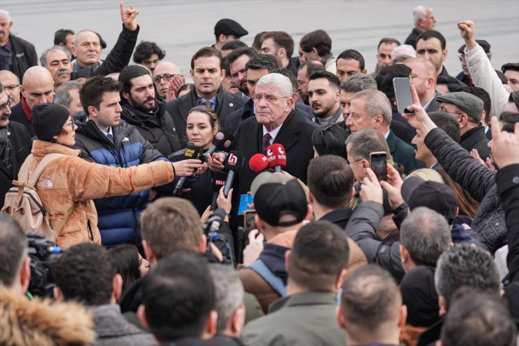 Özel ve Dervişoğlu, Ümit Özdağ'a destek için İstanbul Adliyesi'ne geldi