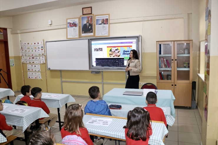 Sınıf öğretmeninin yapay zeka projesi 10 ülkedeki öğrencileri bir araya getirdi