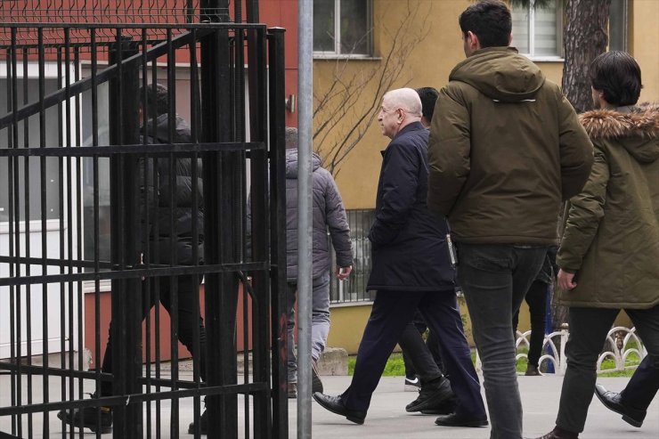 "Cumhurbaşkanına hakaret" suçundan gözaltına alınan Zafer Partisi Genel Başkanı Özdağ adliyede