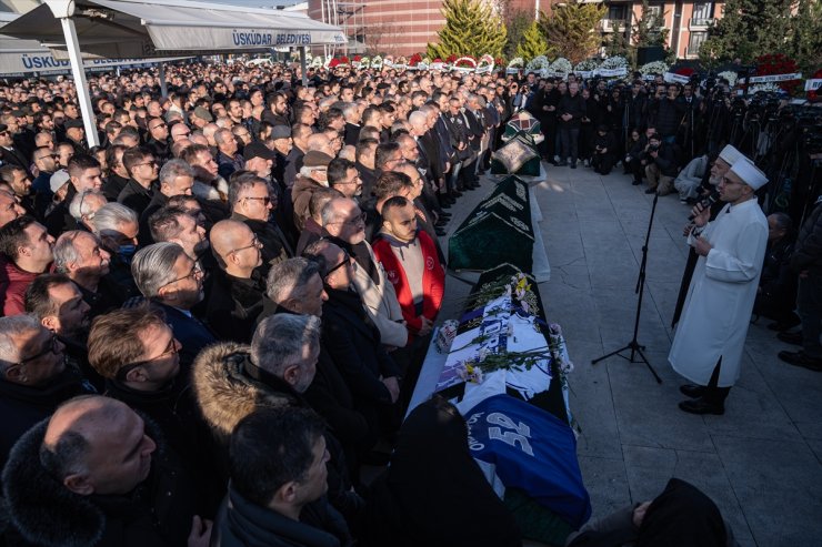 Bolu'daki yangında yaşamını yitiren Nedim Türkmen ve ailesi son yolculuğuna uğurlandı