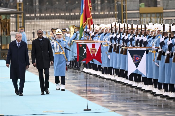 Cumhurbaşkanı Erdoğan, Ruanda Cumhurbaşkanı Kagame'yi resmi törenle karşıladı