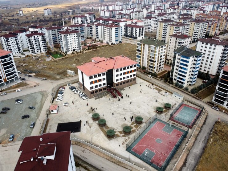 Elazığ'da 2020'deki depremin ardından yıkılan okulların yerine 61 okul eğitime kazandırıldı