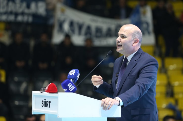 AK Parti'li İleri, Siirt'te partisinin 8. Olağan İl Kongresi'nde konuştu: