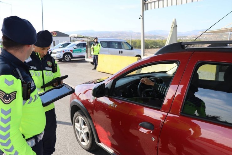 Mersin'de bu ay 597 araç trafikten men edildi