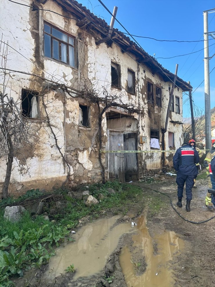 Bursa'da evde çıkan yangında 86 yaşındaki yaşlı adam öldü