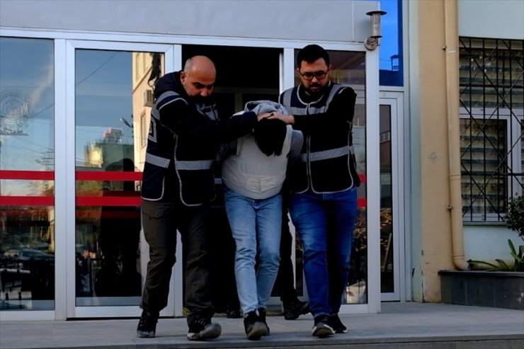 Mersin'de dedesi ve büyükannesini bıçaklayarak öldüren zanlı tutuklandı