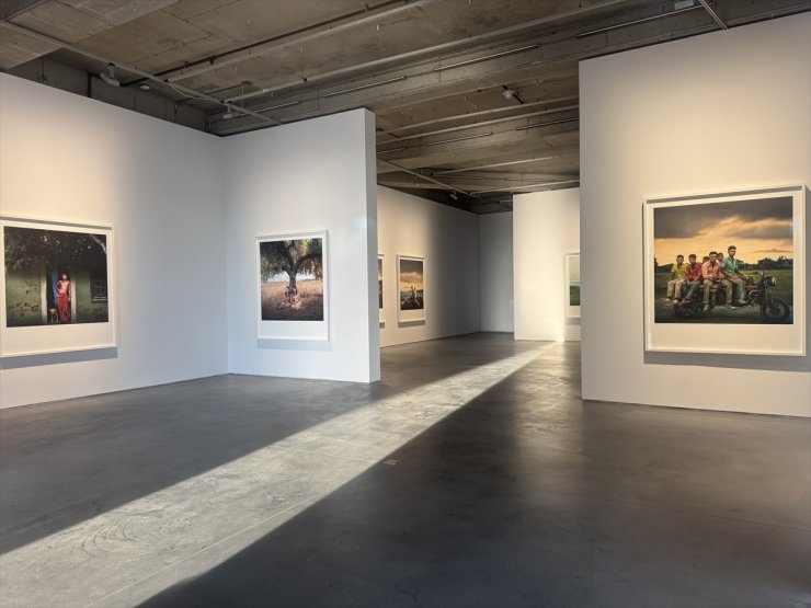 Nuri Bilge Ceylan'ın "Yolda" fotoğraf sergisi açıldı