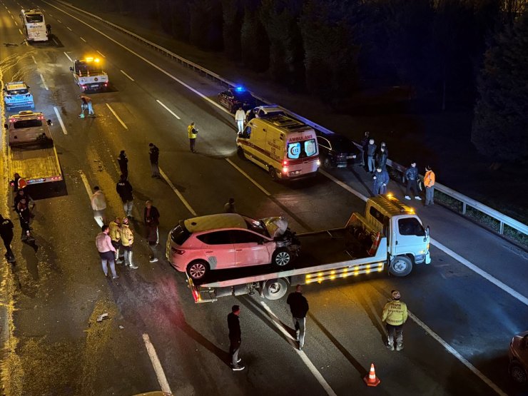 Ümraniye'de trafik kazası 2 yaralı