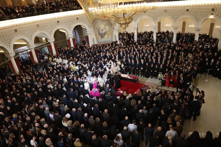 Arnavutluk Ortodoks Kilisesi Başpiskoposu Yannoulatos için cenaze töreni düzenlendi