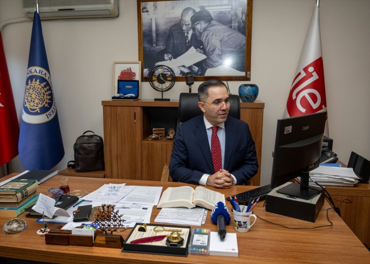 AÜ İletişim Fakültesi Dekanı Prof. Dr. Keskin, AA'nın "Yılın Kareleri" oylamasına katıldı