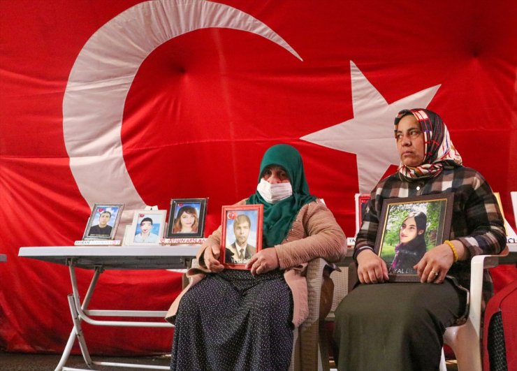 Diyarbakır anneleri evlatlarına kavuşmak istiyor