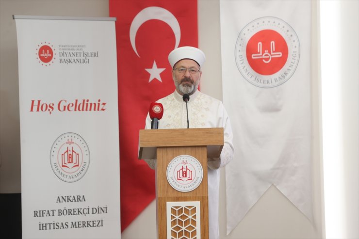 Diyanet İşleri Başkanı Erbaş, "Alo 190 Hizmet İçi Eğitim Semineri"nde konuştu: