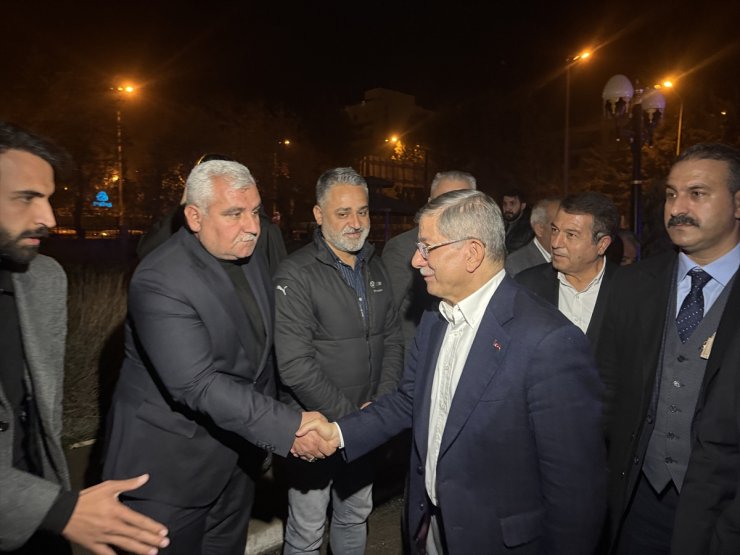 Gelecek Partisi Genel Başkanı Davutoğlu, Adıyaman'da çeşitli ziyaretlerde bulundu