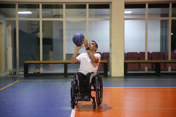 Bedensel engelli basketbolcu İlker Eker, yeniden sahalara dönmek istiyor