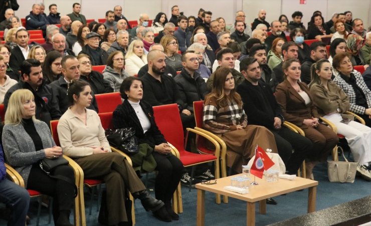 Japon deprem uzmanı Moriwaki, İzmir'de "Afetlerde Japonya Örneği" konulu seminer verdi