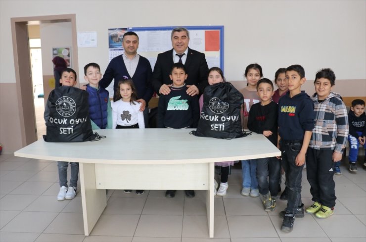 İlkokul öğrencileri engelli arkadaşları için "iyilik hareketi" başlattı