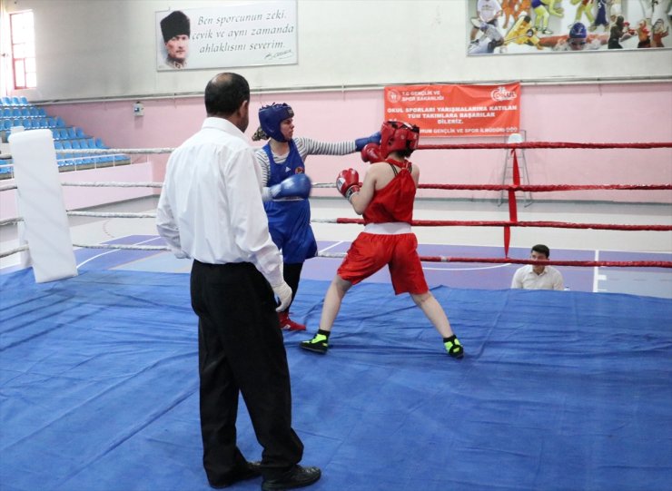 Erzurum'da "Ayhan Tunçkılıç Boks Turnuvası" başladı