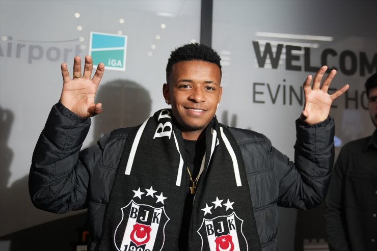 Beşiktaş'ın yeni transferi Arroyo, İstanbul'a geldi