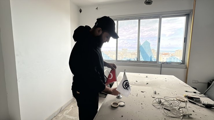Gazze'deki medya ofislerinin bulunduğu plaza, İsrail'in yıkıcı saldırılarını gözler önüne seriyor