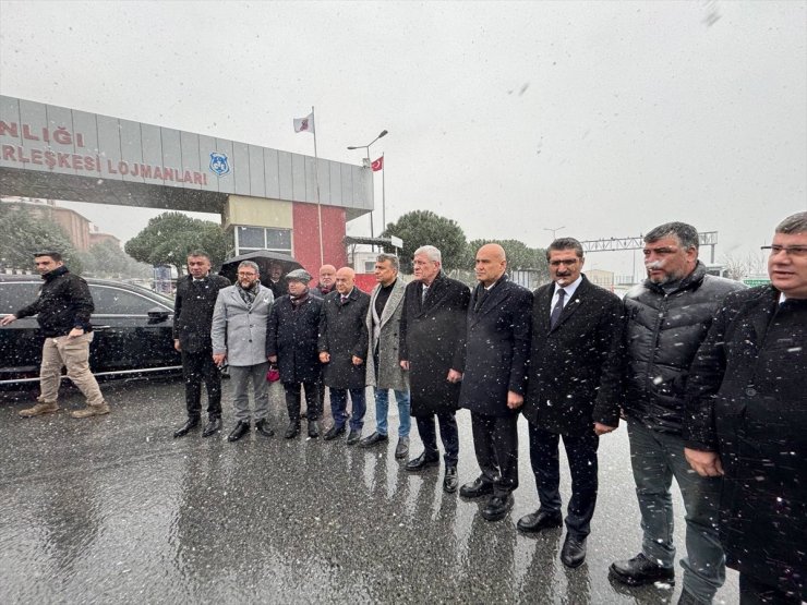 İYİ Parti Genel Başkanı Dervişoğlu, Ümit Özdağ'ı cezaevinde ziyaret etti