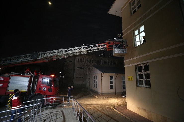 Bingöl'de lise pansiyonlarında yangın ve tahliye tatbikatı yapıldı