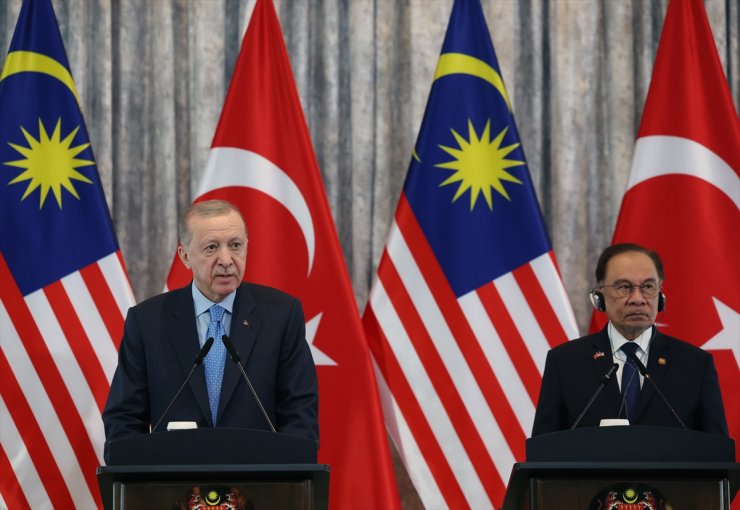 Cumhurbaşkanı Erdoğan, Malezya Başbakanı Enver ile ortak basın toplantısında konuştu: