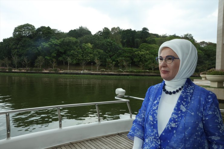 Emine Erdoğan'dan Malezya'daki temaslarına ilişkin paylaşım: