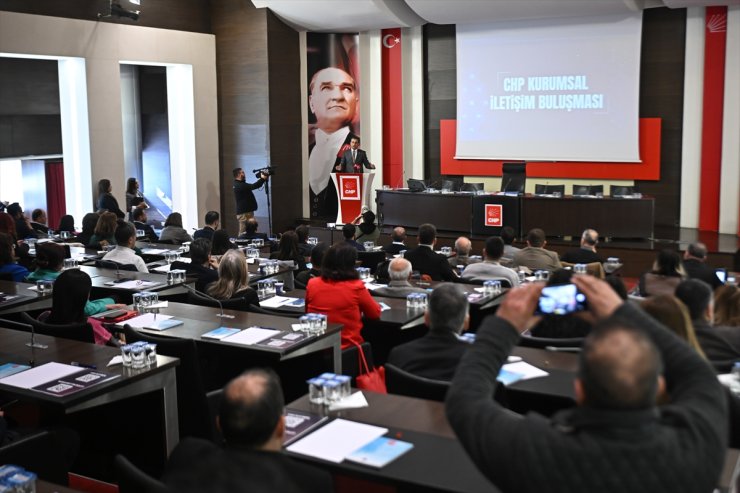 CHP Genel Başkan Yardımcısı Bulut, "CHP Kurumsal İletişim Buluşması"nda konuştu: