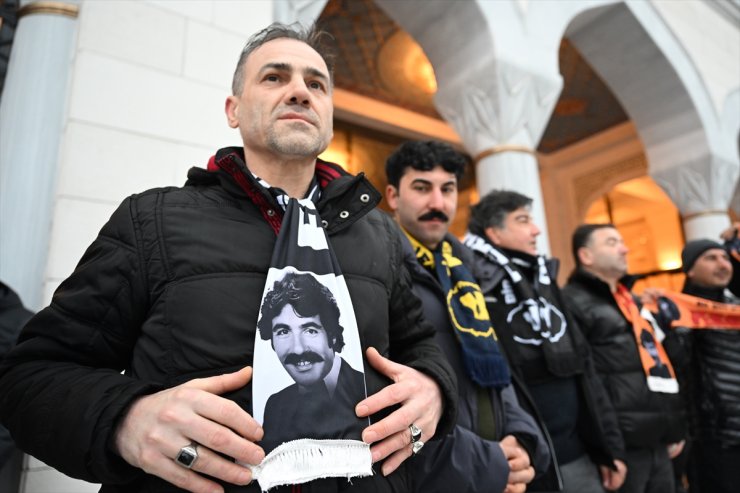 Ferdi Tayfur'un vefatının 40'ıncı günü nedeniyle mevlit okutuldu