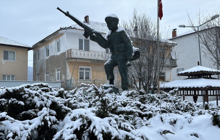 Karabük ve Kocaeli'nin yüksek kesimlerinde kar etkili oldu
