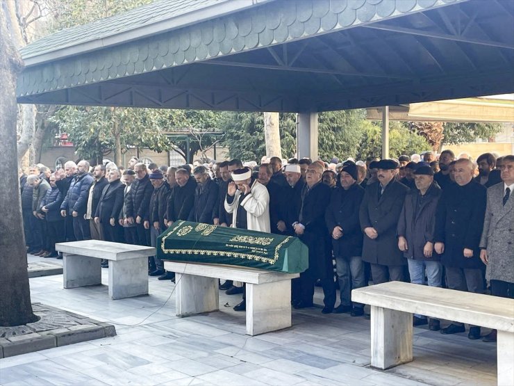 Bahçelievler'de mahalle muhtarı tarafından silahla öldürülen emlakçı son yolculuğuna uğurlandı