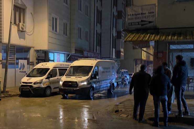 Elazığ'da yalnız yaşayan kadın evinde ölü bulundu