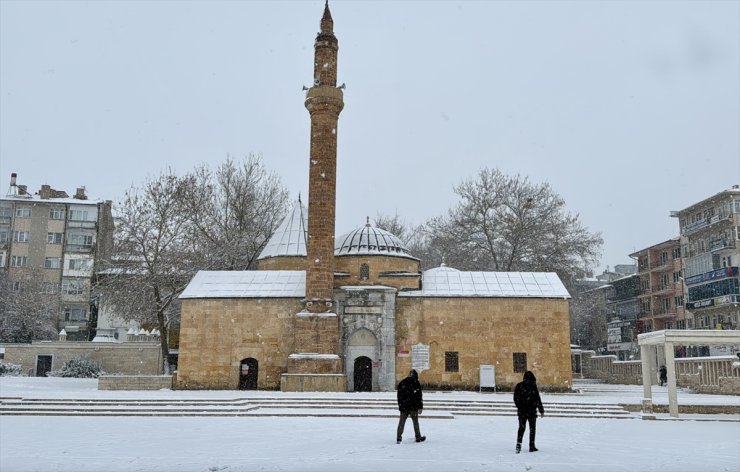 İç Anadolu'da kar etkili oluyor
