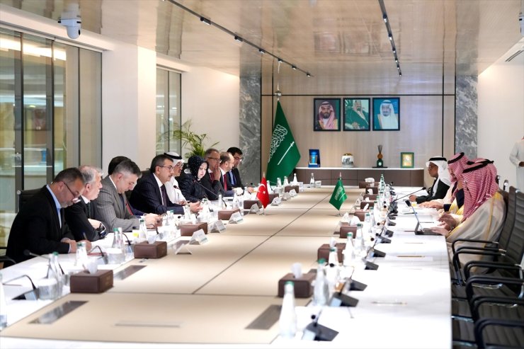 Milli Eğitim Bakanı Tekin, Riyad'da Suudi Arabistanlı mevkidaşıyla görüştü: