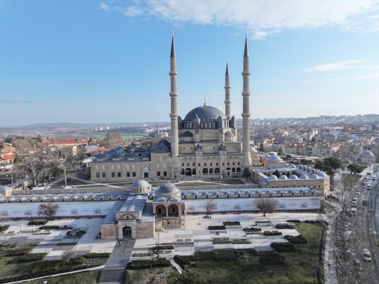 Selimiye Camisi'nin merkezinde yer alan müezzin mahfili restore ediliyor