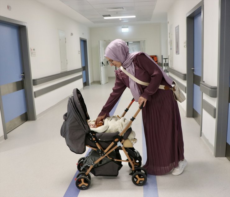 Nadir görülen "diyafram hernisi" teşhisi konulan Umut bebek, ameliyatla sağlığına kavuştu