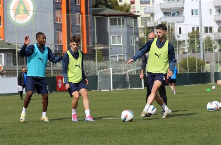 Alanyaspor, Hatayspor maçının hazırlıklarını tamamladı
