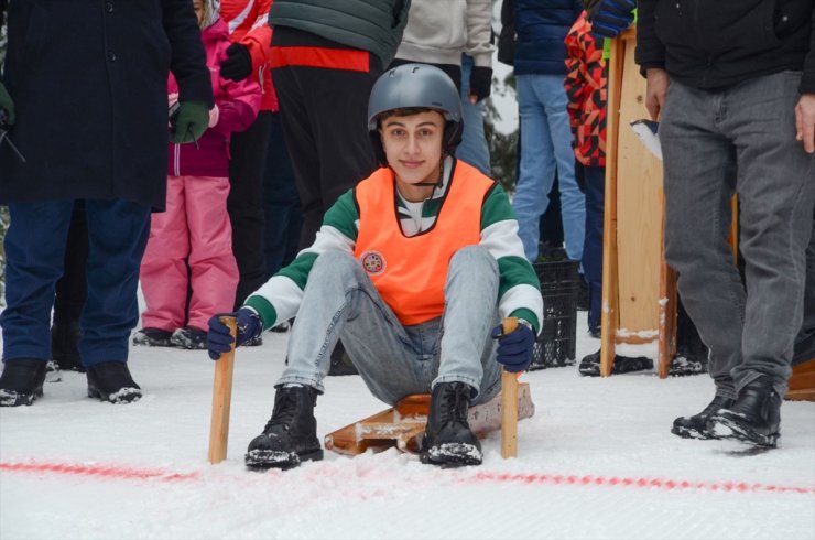 Geleneksel Kızak Yarışları'nın 2. ayağı Bolu'da yapıldı