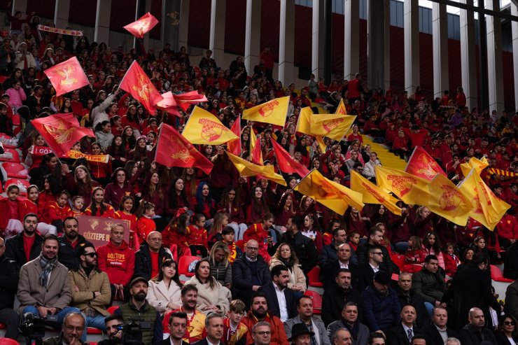 Göztepe Kulübünün 100. yıl logosu ve kutlama programı tanıtıldı