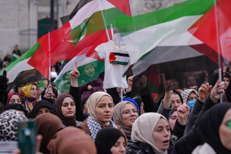 İstanbul'da Trump'ın Filistinlileri zorla yerinden etme planı protesto edildi