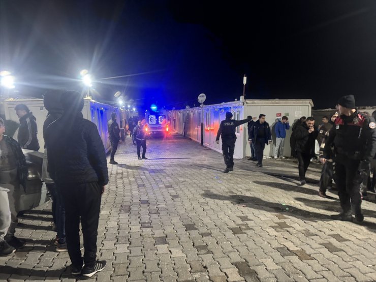 Malatya'da hırsızlık zanlısı kendisini gözaltına almaya çalışan polislere saldırdı