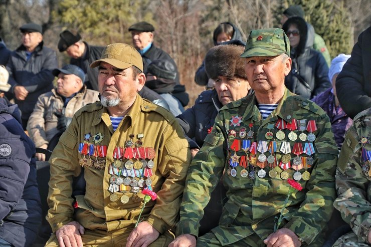 Sovyetler Birliği'nin Afganistan'a müdahalesinde hayatını kaybeden 252 Kırgızistanlı asker anıldı