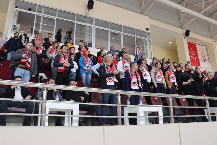 Sungurlu Belediyespor, AXA Sigorta Erkekler Voleybol 2. Lig'de şampiyon oldu