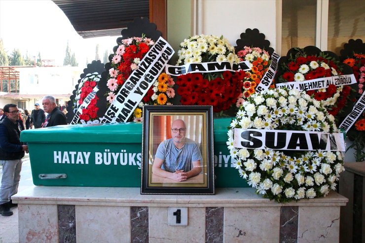 Antalya'da ölü bulunan gazeteci Seyfittinoğlu'nun cenazesi Hatay'da defnedildi