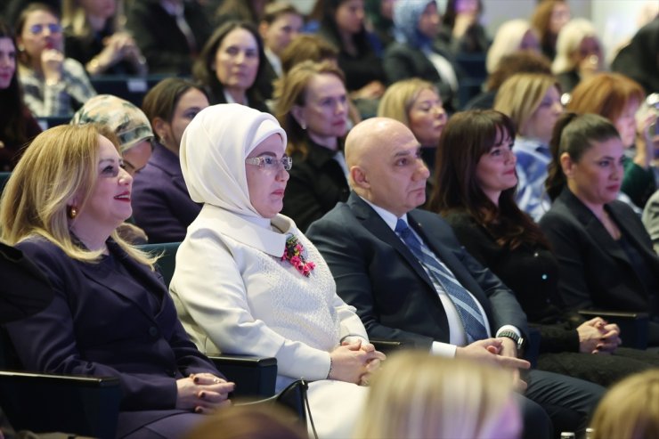 Emine Erdoğan, "Halkbank Üreten Kadınlar Yarışması Ödül Töreni"nde konuştu: