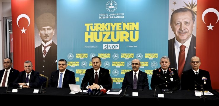 İçişleri Bakanı Yerlikaya, Sinop'ta "Türkiye'nin Huzuru Toplantısı"nda konuştu: