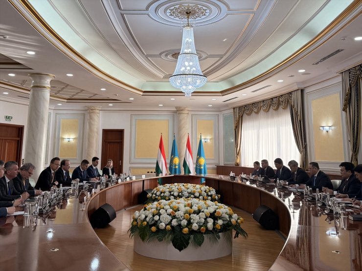 Macaristan ve Kazakistan, Rusya-Ukrayna Savaşı'nın bir an önce sona ermesini destekliyor