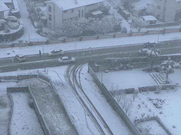 Samsun'da kar yağışı etkili oluyor